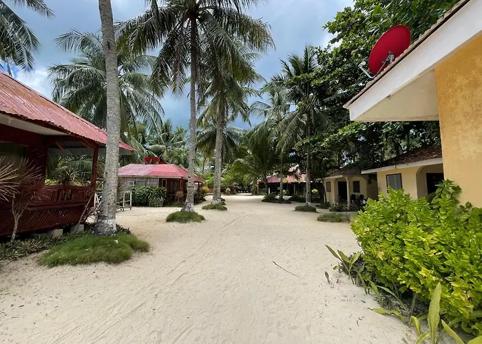 Placid Powered By Cocotel Hotel 3*