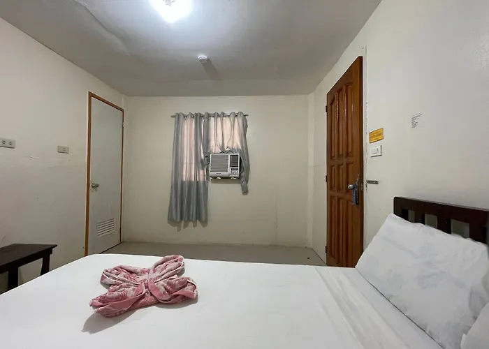 Hotel Placid Powered By Cocotel 3*